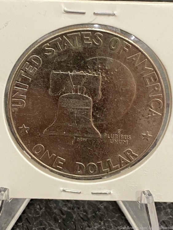 Beautiful 1976 D Dwight “Ike” Eisenhower Bicentennial Dollar Coin-img-3