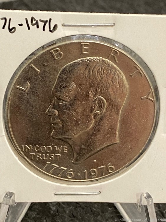 Beautiful 1976 D Dwight “Ike” Eisenhower Bicentennial Dollar Coin-img-2