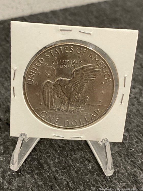 Beautiful 1974 D Dwight “Ike” Eisenhower Dollar Coin-img-1