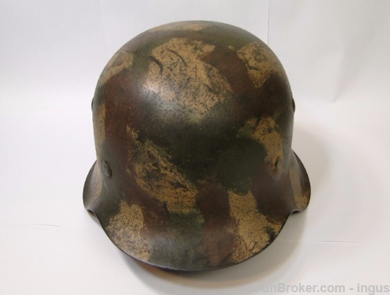 GERMAN WWII SS M42 CAMOUFLAGED HELMET WITH LINER (VERY NICE VERY RARE)-img-39