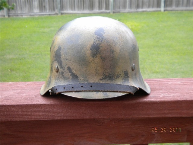 GERMAN WWII M42 SINGLE DECAL HELMET NORMANDY CAMOUFLAGE w/ LINER (RARE)-img-1