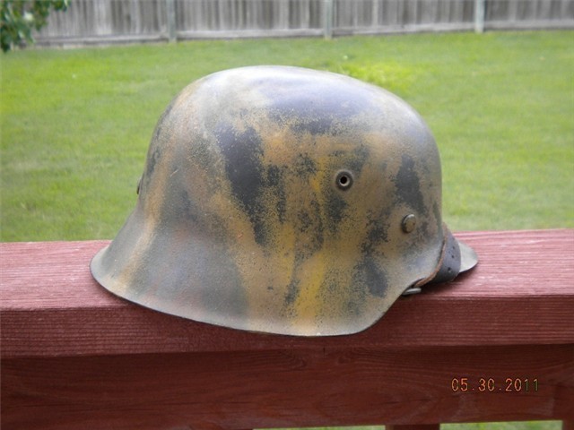 GERMAN WWII M42 SINGLE DECAL HELMET NORMANDY CAMOUFLAGE w/ LINER (RARE)-img-2
