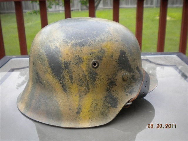 GERMAN WWII M42 SINGLE DECAL HELMET NORMANDY CAMOUFLAGE w/ LINER (RARE)-img-11