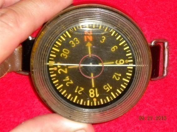 GERMAN WWII LUFTWAFFE AK39 WRIST COMPASS NICE AND COMPLETE-img-2