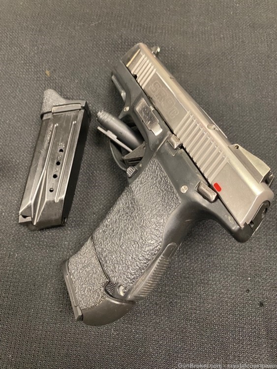 Ruger SR9C .9mm two tone 2magazines -img-3