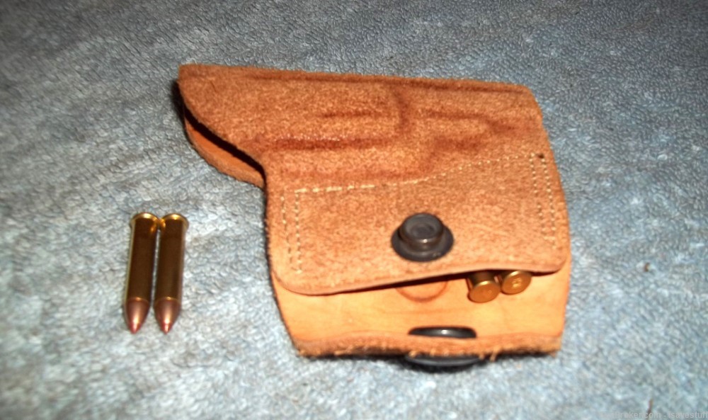 NAA North American Arms Suede Derringer Pocket Holster with Cartridge Pouch-img-1