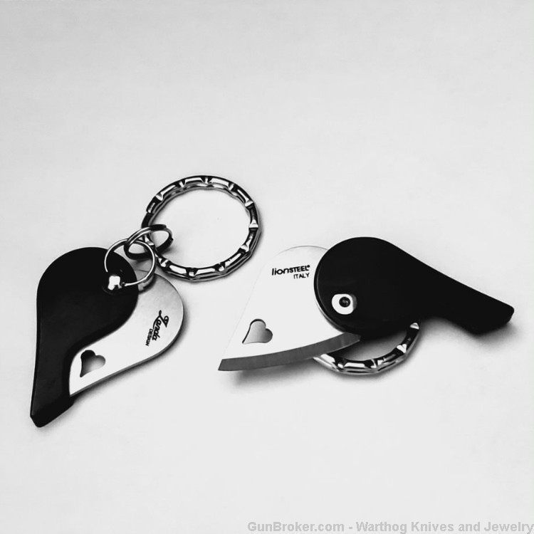 LionSteel LionBeat Heart Knife Key Chain or Pendant. Horn Handle.Stainless.-img-0