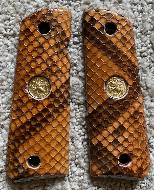 1911 Grips Genuine Python Skin w/Colt Medallions GRIPS ONLY-img-2