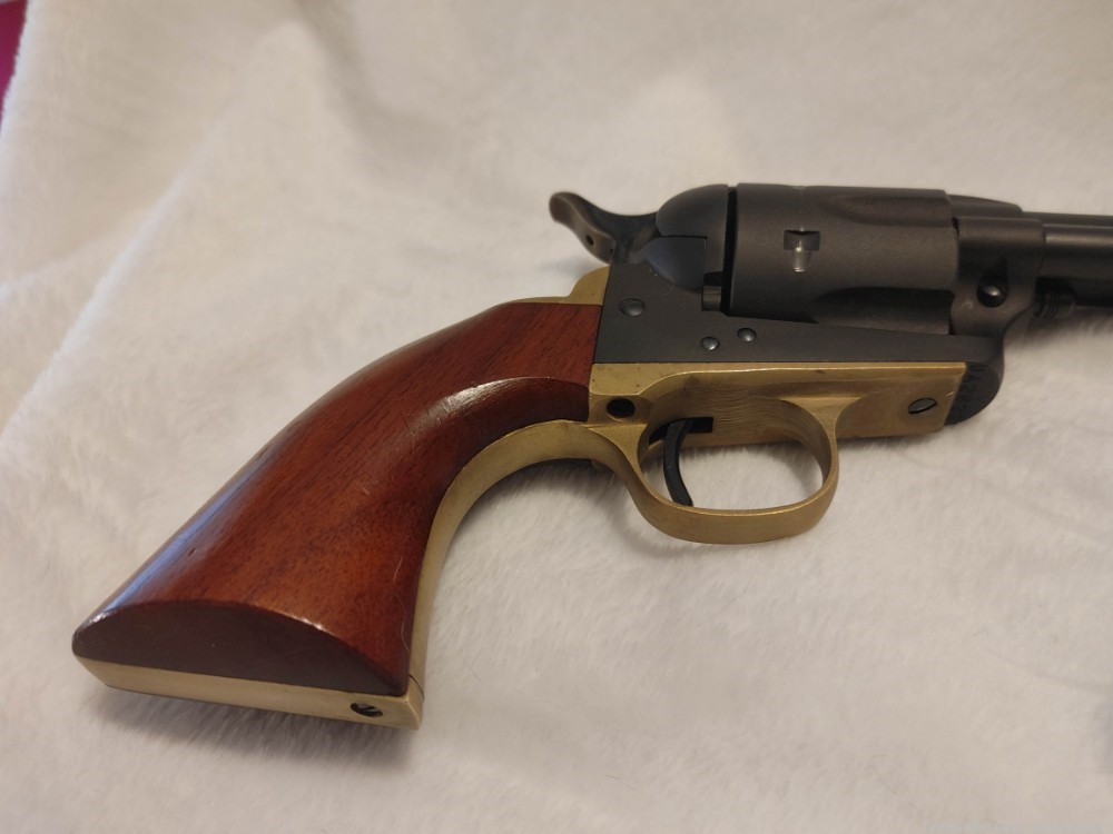 Uberti 1873 Cattleman Hombre 45 Colt 4.75”  -img-4