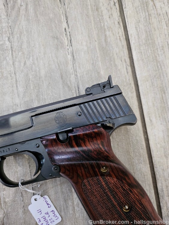 Smith & Wesson Model 41 22LR Semi Auto Pistol -img-23