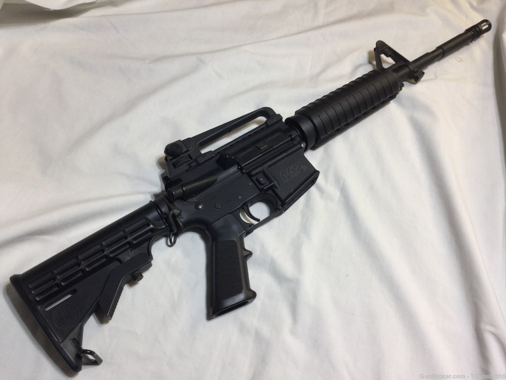SMITH & WESSON M&P 15 Lower Receiver with a Chiappa M4-22 Upper.-img-0