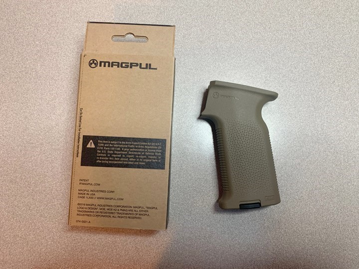 AK Magpul Pistol Grip FDE NEW-img-1