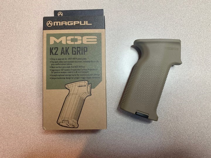 AK Magpul Pistol Grip FDE NEW-img-0
