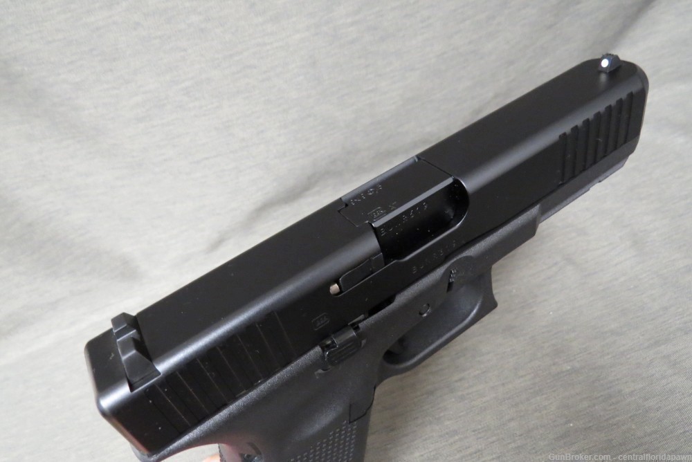 Glock G17 G5 9mm Pistol PA175S203 17 17+1-img-4