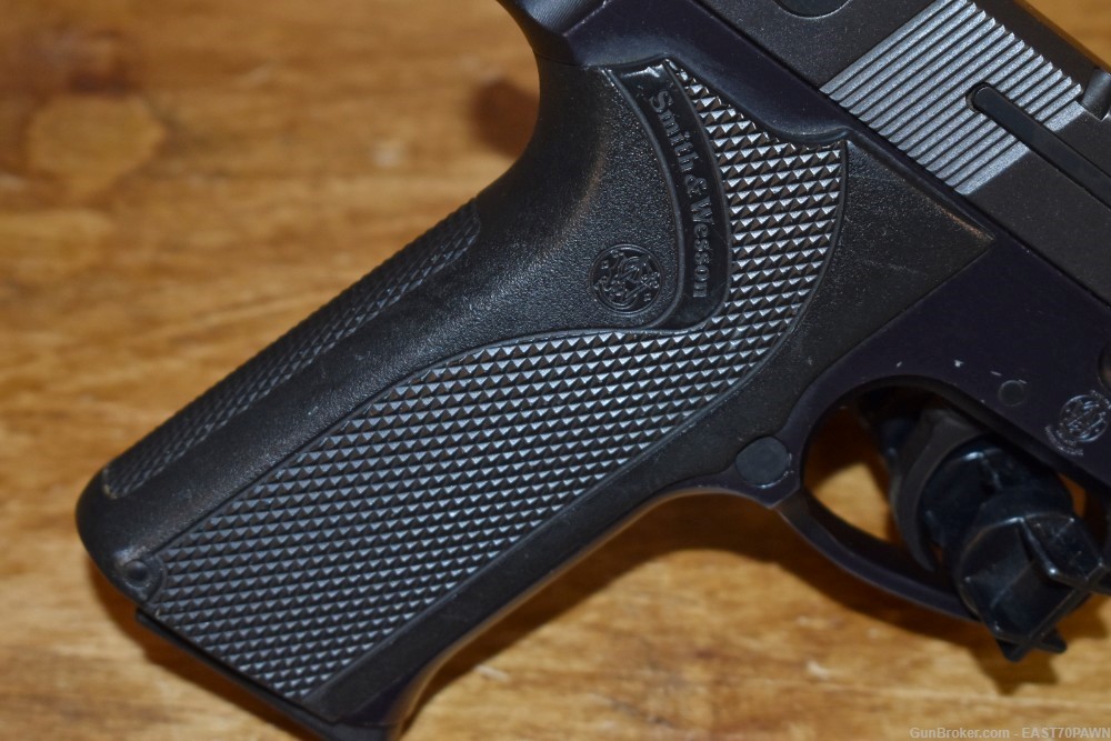 Smith & Wesson Model 410 .40 S&W Semi-Auto Pistol 10RD Black-img-2