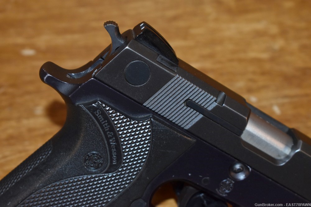 Smith & Wesson Model 410 .40 S&W Semi-Auto Pistol 10RD Black-img-1