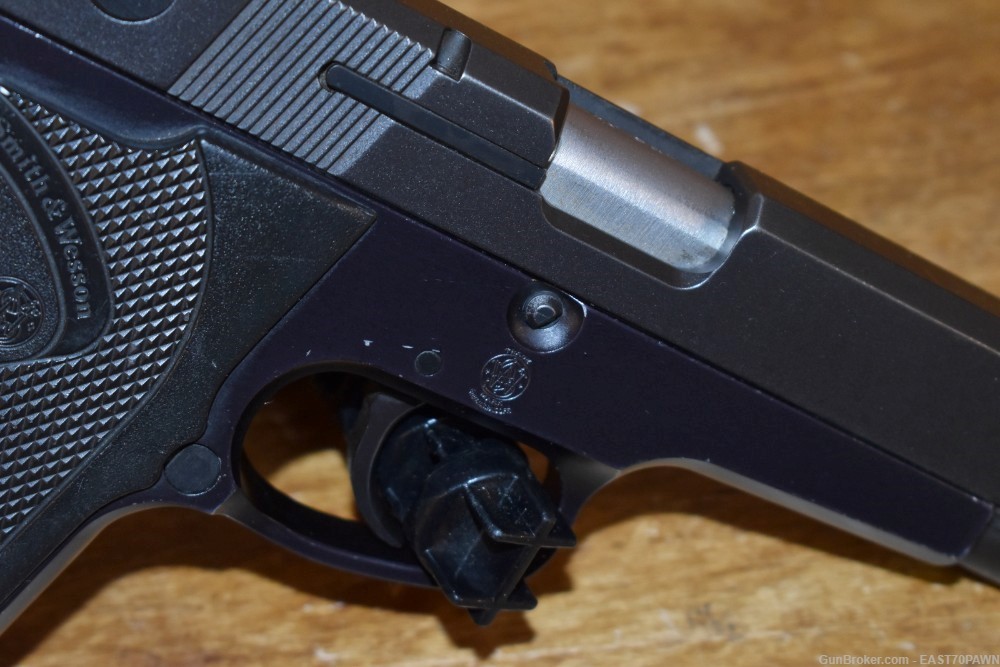Smith & Wesson Model 410 .40 S&W Semi-Auto Pistol 10RD Black-img-3