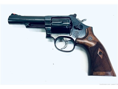 Smith & Wesson 19-9 .357 Combat Magnum Revolver Wood/blued 4.25" barrel