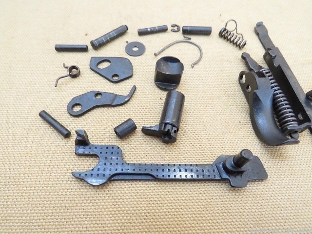 Bersa Model 95 .380 Pistol Internal Small Parts Lot Kit-img-4