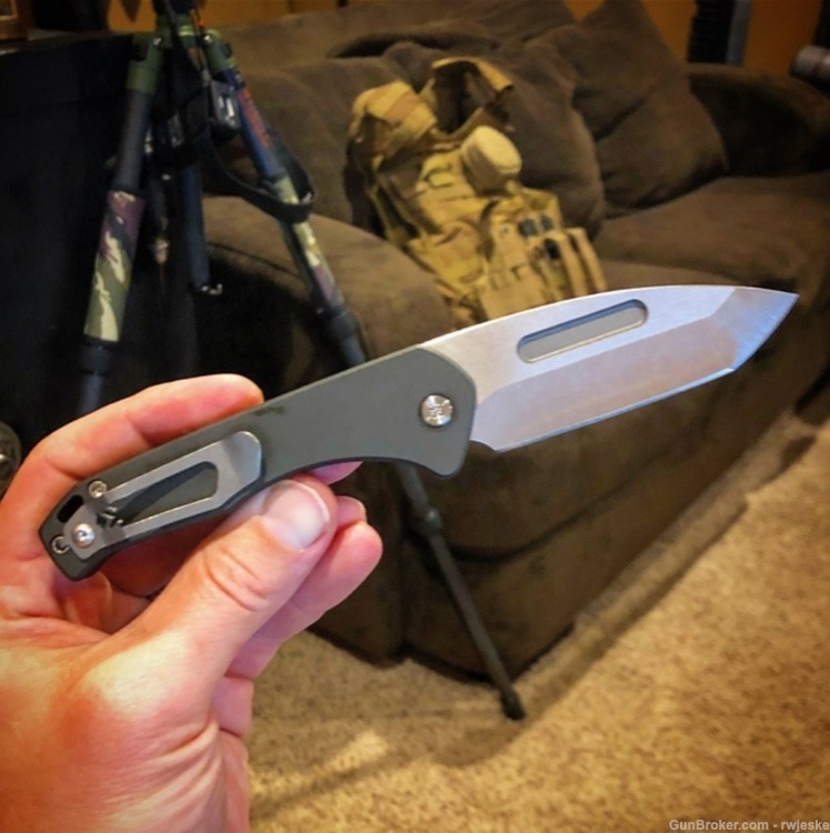 Medford Knife & Tool Swift (auto) MKT-img-1