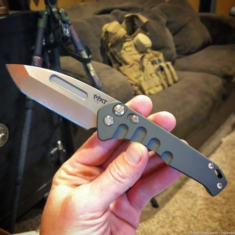 Medford Knife & Tool Swift (auto) MKT-img-0