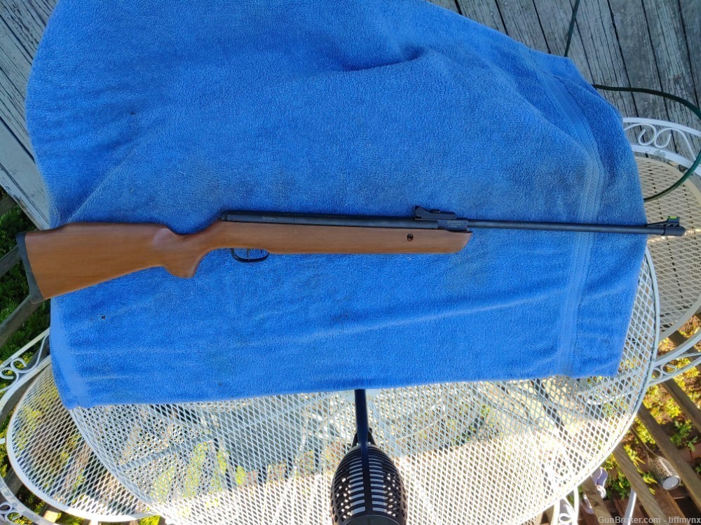 remington vantage 1200 air rifle, new in box-img-7