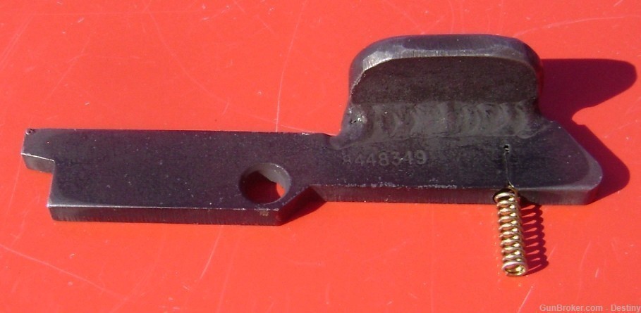 M203 Barrel Latch with Spring for the 40mm Grenade Launcher-img-0