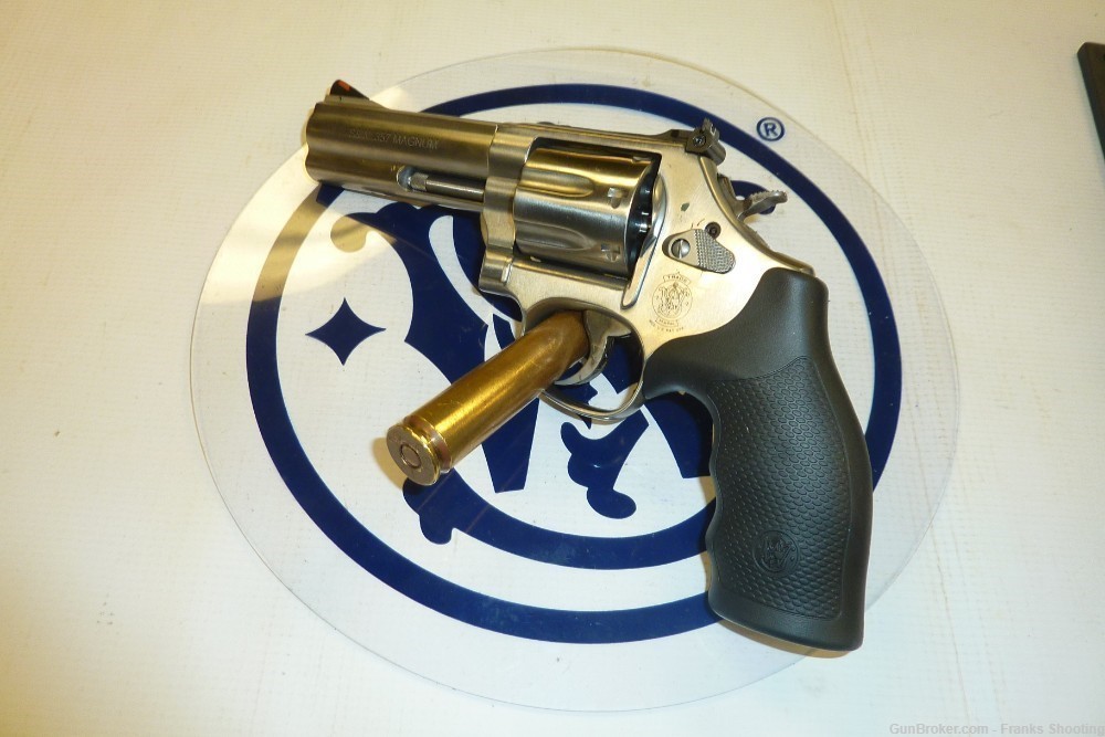 SMITH & WESSON 686 PLUS .357 CAL 4" BBL 7 RD CYLINDER NEW-img-2