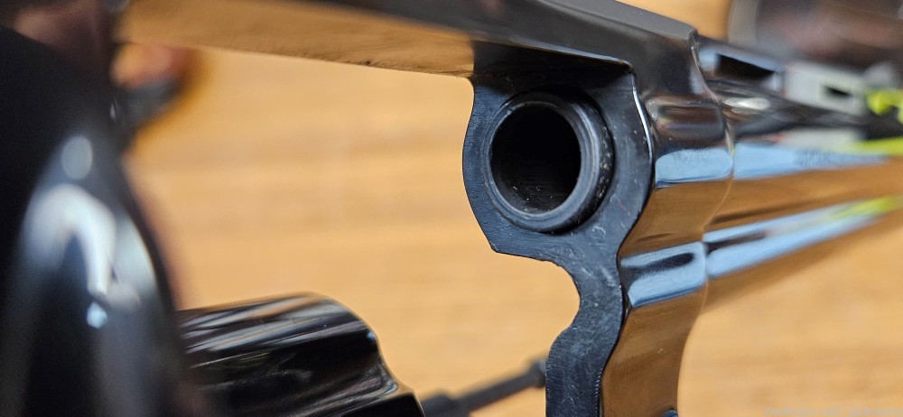 Colt Python, 6 inch, .357 Magnum-img-34