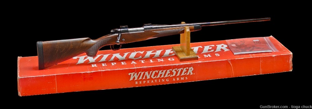 Winchester 70 Super Grade 300 WSM w/original box USA MADE-img-0