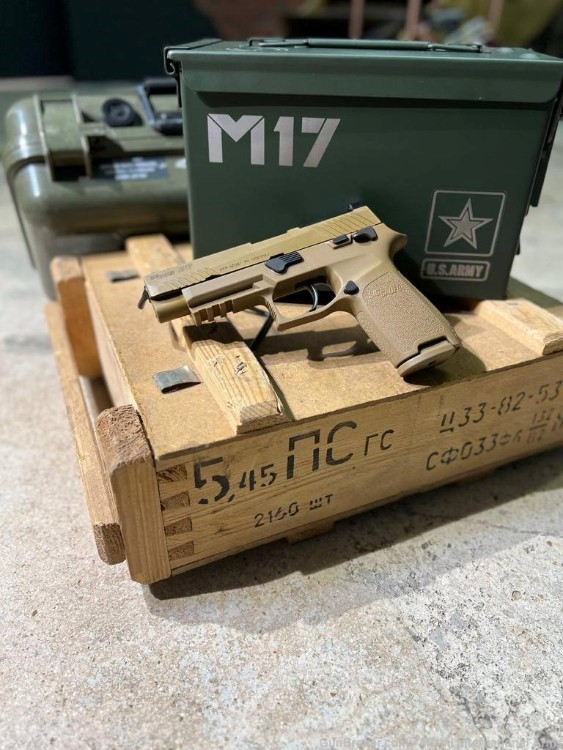 Sig M17 M18 Military Overrun rare set Collector P320 -img-7