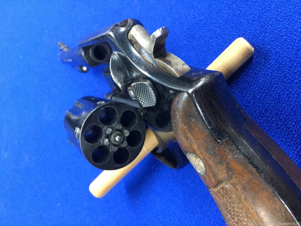 Smith & Wesson Model 10-7, chambered in .38 Special-img-2