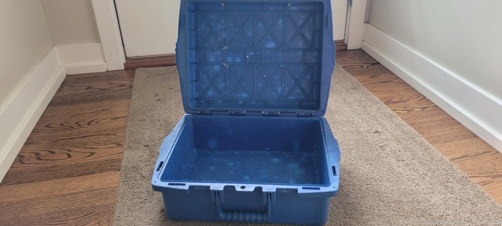 Storage Case, lockable, with Foam Inserts. 15x12x6.  Like Pelican.-img-1