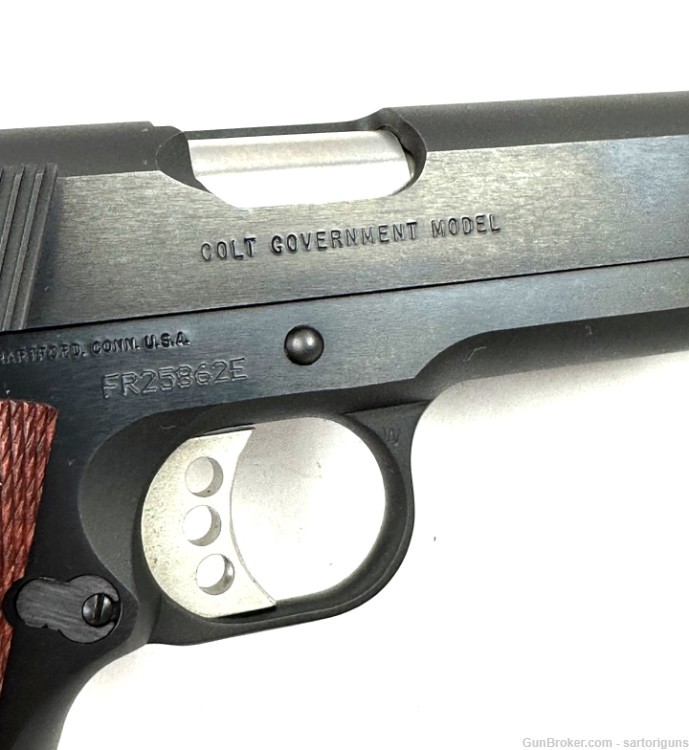 Colt govt model 1911 .45acp semi auto pistol 2005-img-5
