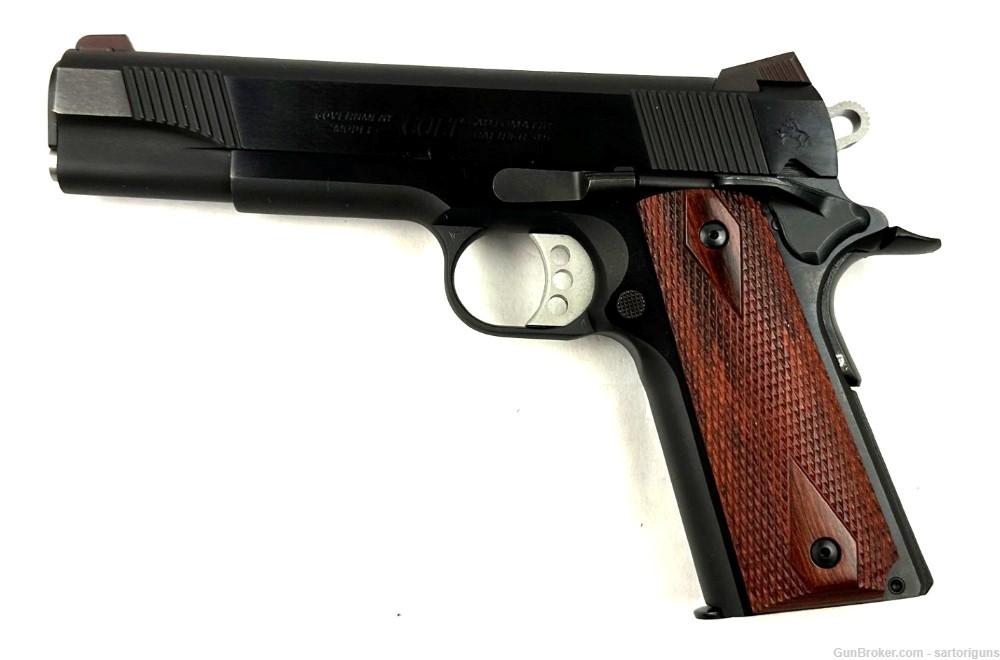 Colt govt model 1911 .45acp semi auto pistol 2005-img-0