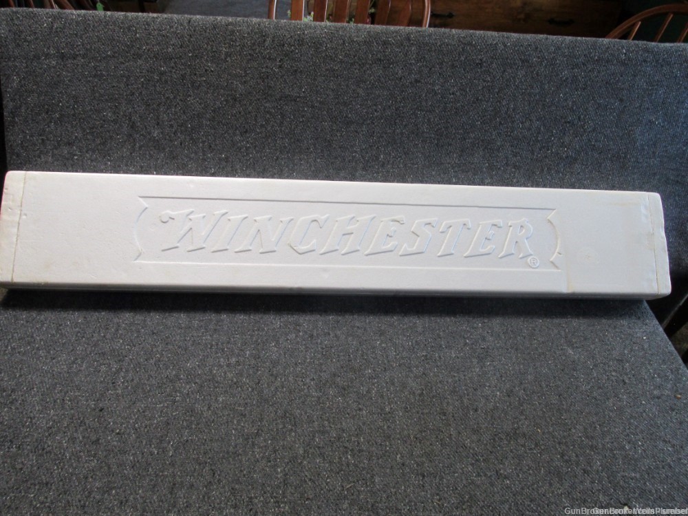WINCHESTER 1976 COMMEMORATIVE MODEL 94 RIFLE BOX WITH INSERT AND PAPERS-img-12