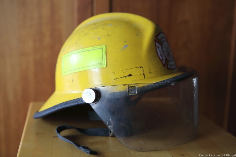 Fire Helmet Glendale CO genuine Cairns & Brothers Department Issued-img-1