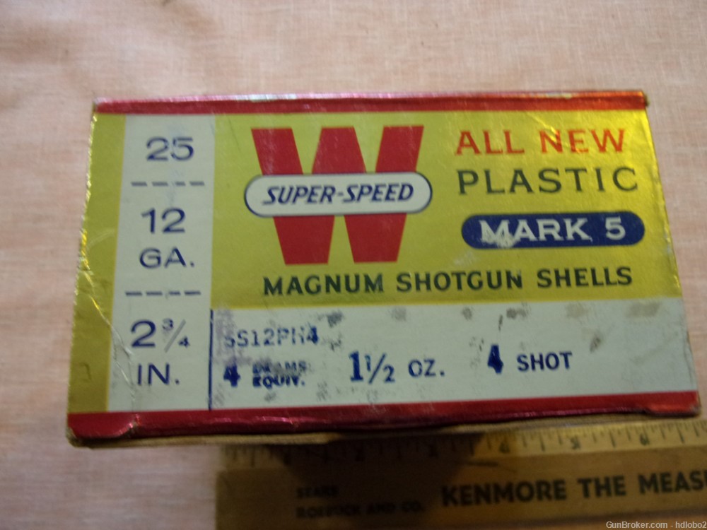 BOX OF WINCHESTER SUPER SPEED 12 GAUGE MAGNUM SHOTSHELLS-img-1