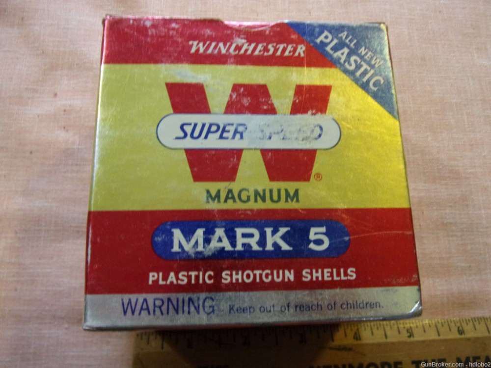 BOX OF WINCHESTER SUPER SPEED 12 GAUGE MAGNUM SHOTSHELLS-img-0