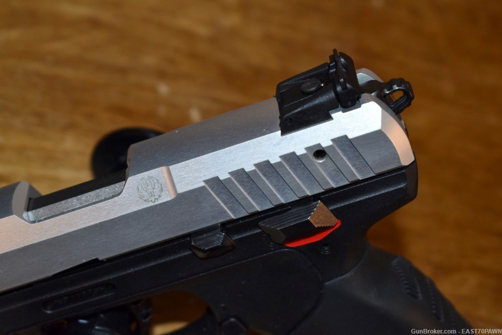 Ruger SR22 .22 LR 3.5" (Silver) Rimfire Pistol Case & (6) 10RD Mags-img-5