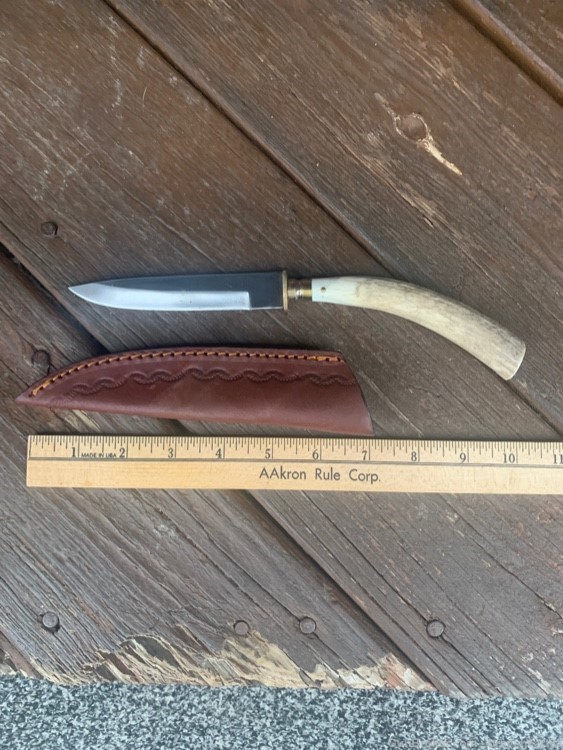 Bone Handled Hunting Knife with Leather Scabbard-img-5