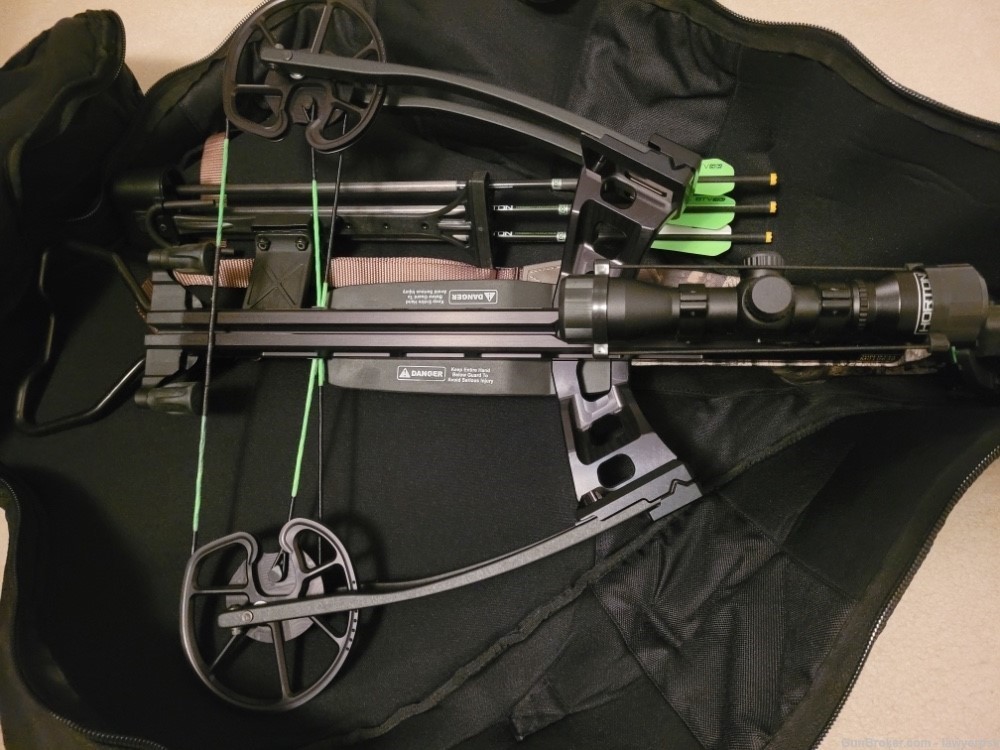Horton Storm RDX Crossbow with extras-img-2
