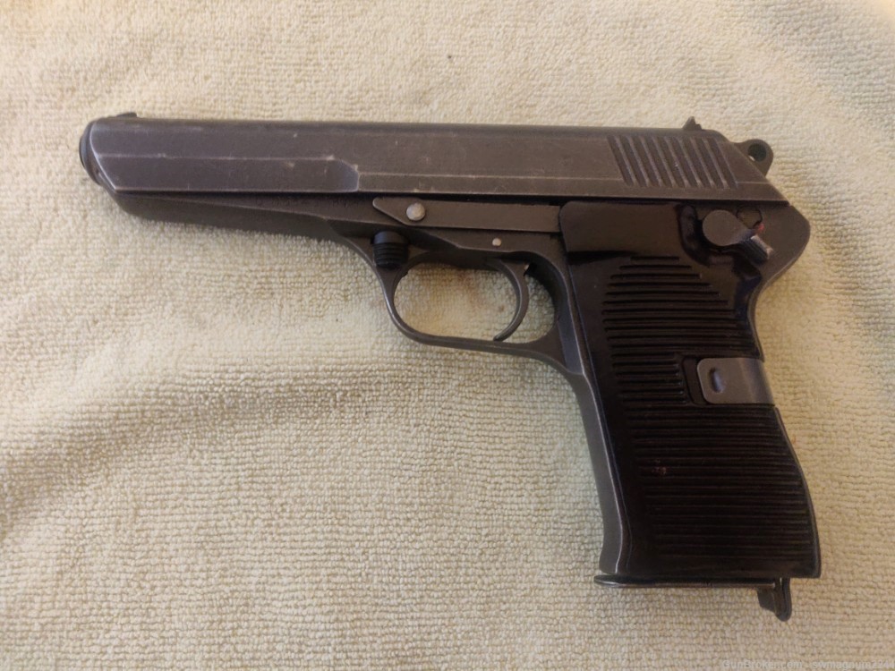 Czech CZ-52 pistol-img-0