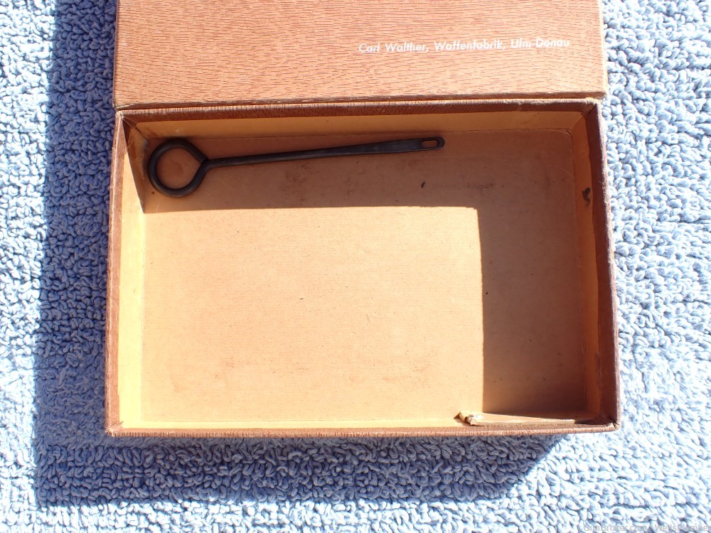 WALTHER P-38 FACTORY 9MM TWO PIECE ORIGINAL BOX (RARE)-img-9