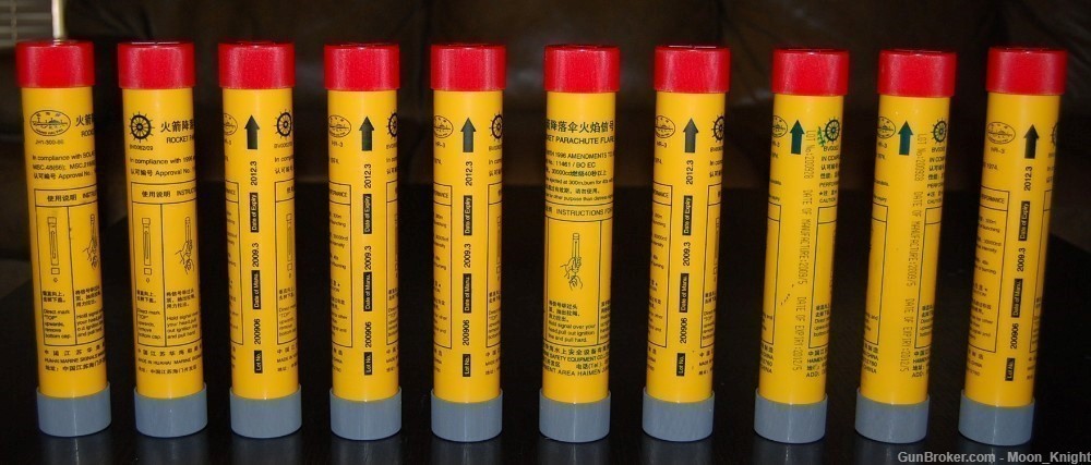 Case of 10 HUAHAI JUMBO 37MM Red Rocket Parachute Flares (4th of July Sale)-img-1