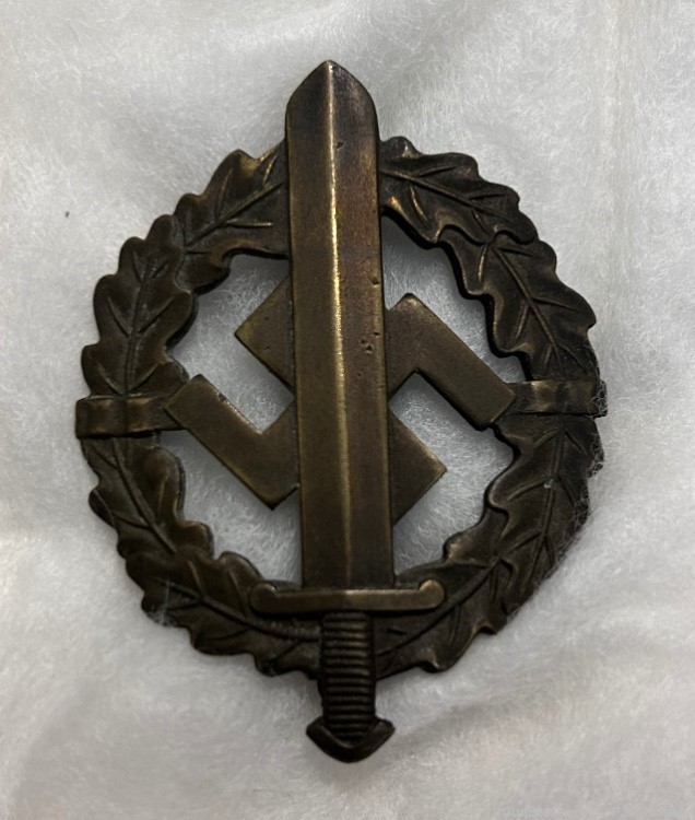 Vintage Original WW2 German SA Sports Badge Bronze -img-0