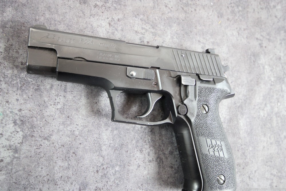 Sig Sauer Model 226 in 40 S&W with 4.4" Barrel-img-3