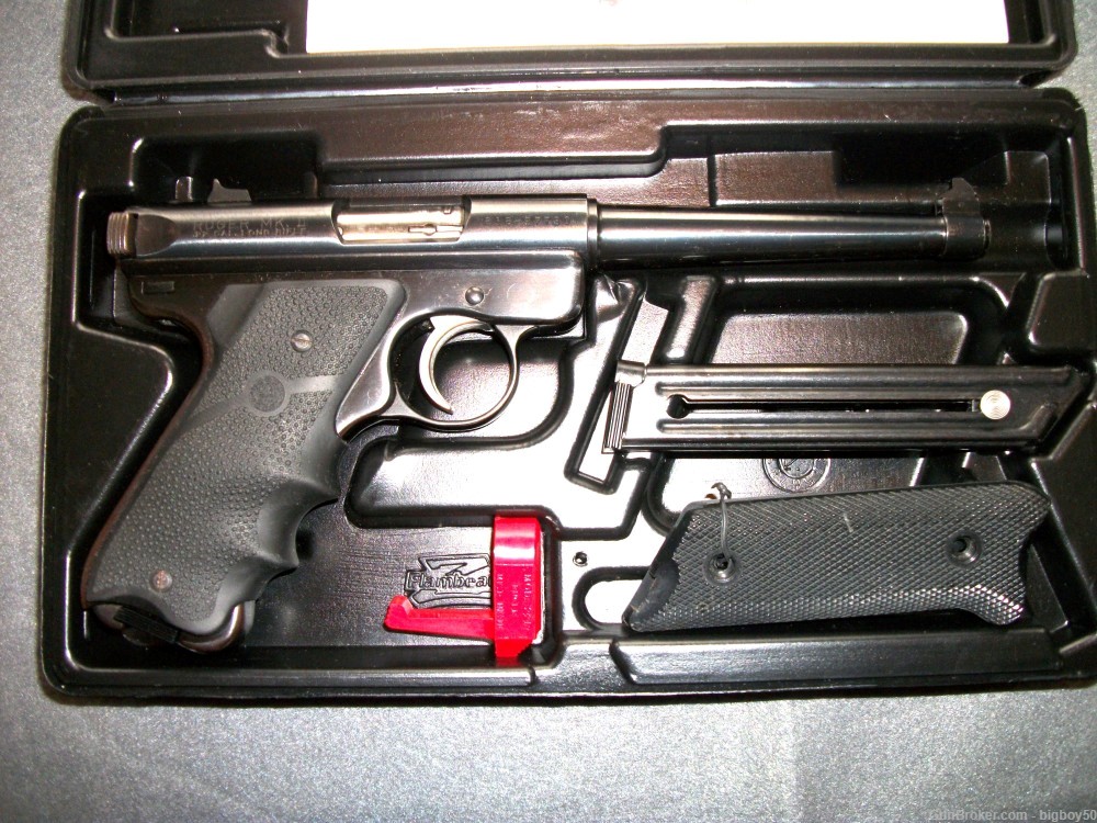RUGER .22 LR MARK II WITH FACTORY CASE-img-16
