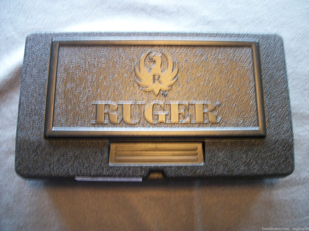 RUGER .22 LR MARK II WITH FACTORY CASE-img-19