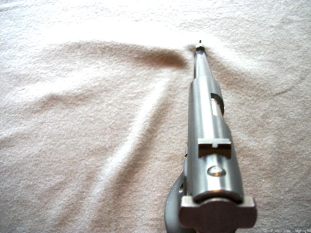 RUGER .22 LR MARK II WITH FACTORY CASE-img-10